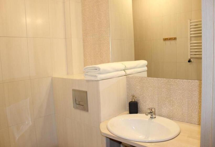 اتاق استاندارد چهار تخته, Villa Agatomdom Gdańsk, Taras Grill Kuchnia, 1800m Stare Miasto Gdańsk