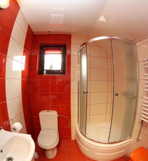 Номер Стандарт Трехместный, Pokoje I Apartamenty U Sabiny   Apartament I Domek Z Jacuzzi Na Wyłączność   Pozostałe Pokoje Bez Ja