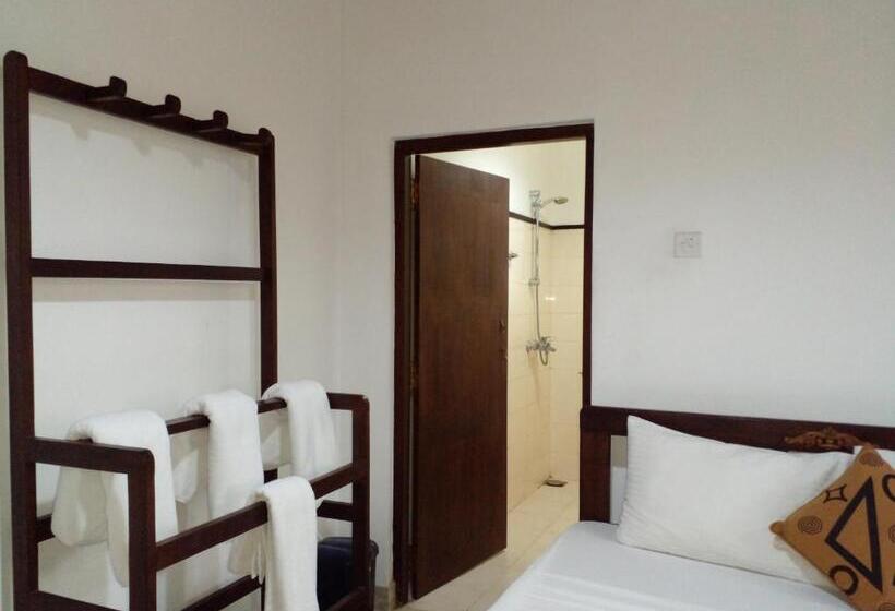 家庭间, Muduna Walawwa Resort