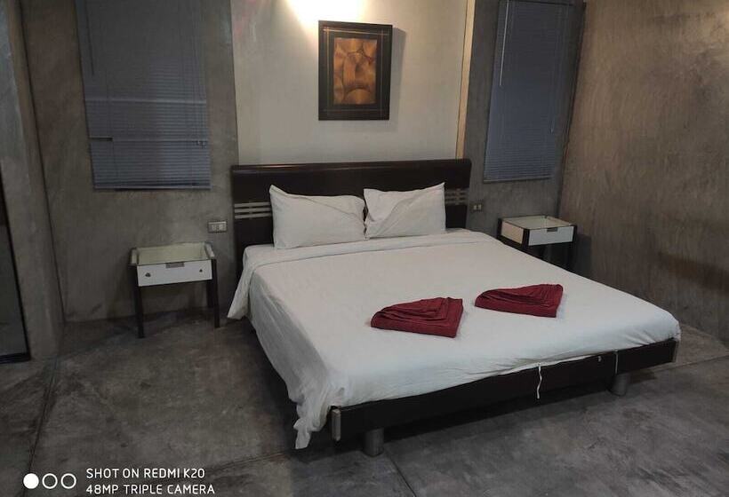 침실 2개 아파트, Amarin Hotel Patong