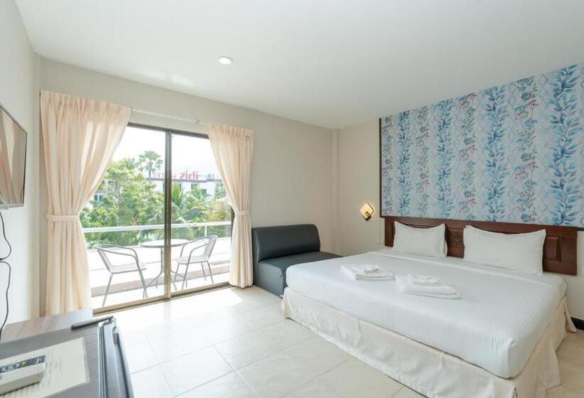 수피리어 스튜디오, Amarin Hotel Patong
