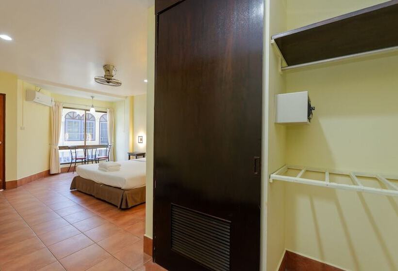 스탠다드 룸, Amarin Hotel Patong