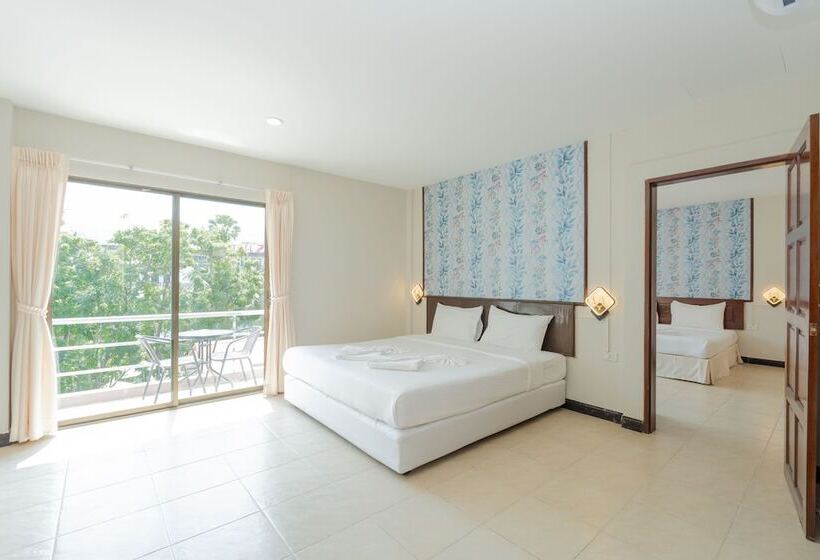 수피리어 스튜디오, Amarin Hotel Patong