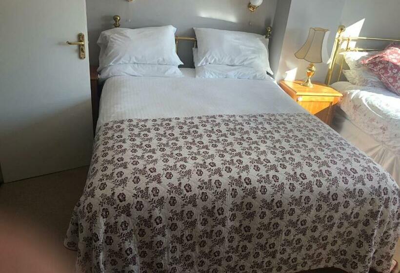 Семейный Номер, Southcote Accommodation