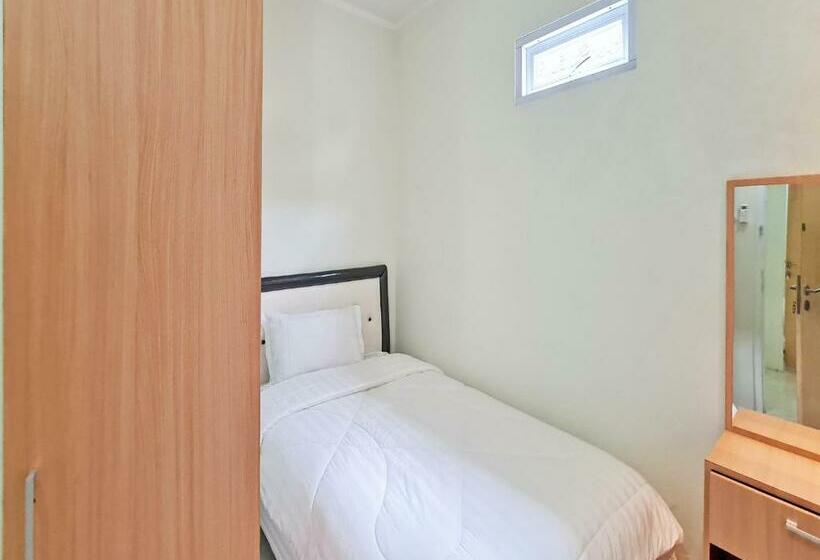 Номер Superior Одноместный, Spot On 92037 Jokotole 2 Homestay