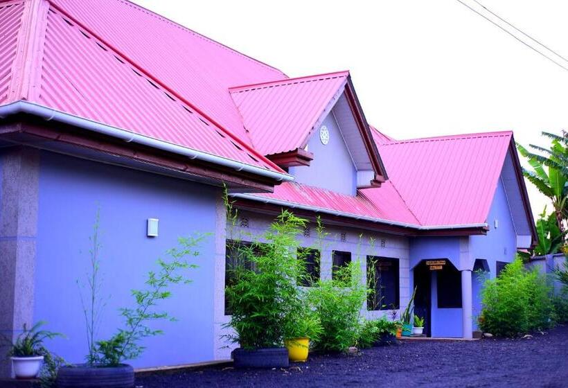 اتاق اکونومی, Safari Park House