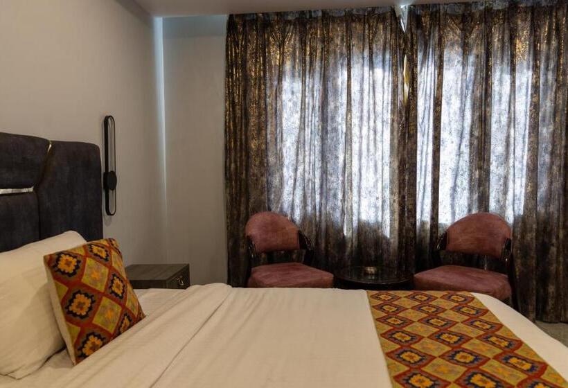 اتاق لوکس با تخت بزرگ, Bali Guest House