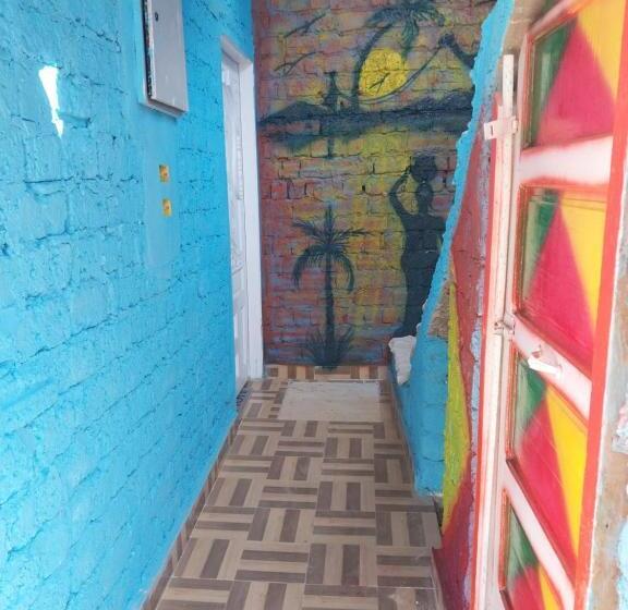 اتاق لوکس با تخت بزرگ, Kayan Guest House