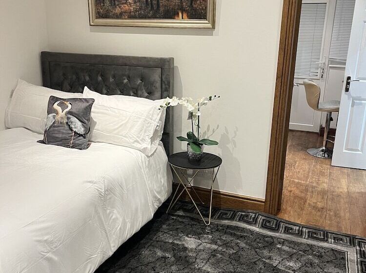 Номер Deluxe, Tj Homes