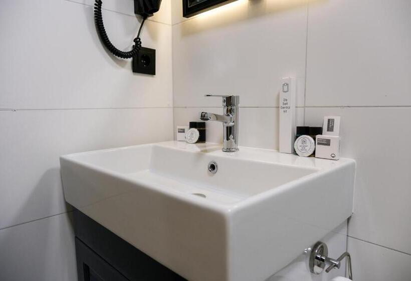 اتاق لوکس با بالکن, Loft Plus Hotel S