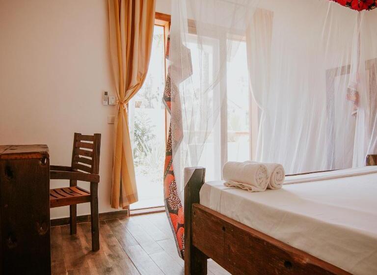 Номер Deluxe, La Playa Paradise Resort