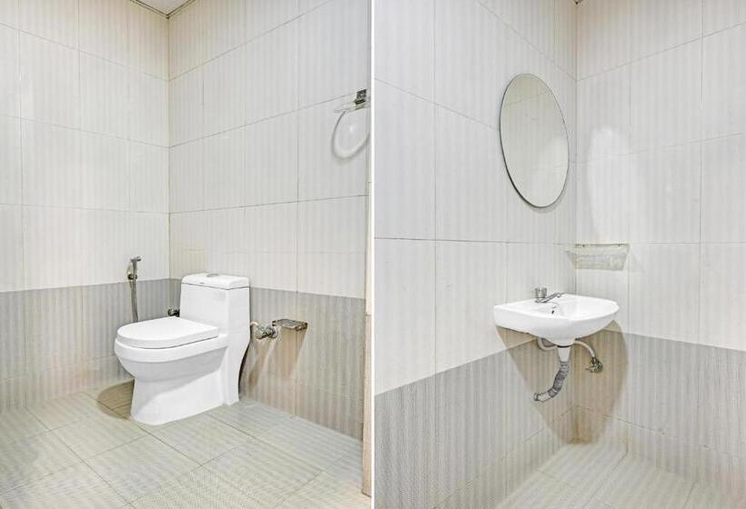 三人经典房间, Collection O Sri Sai Ram Suites