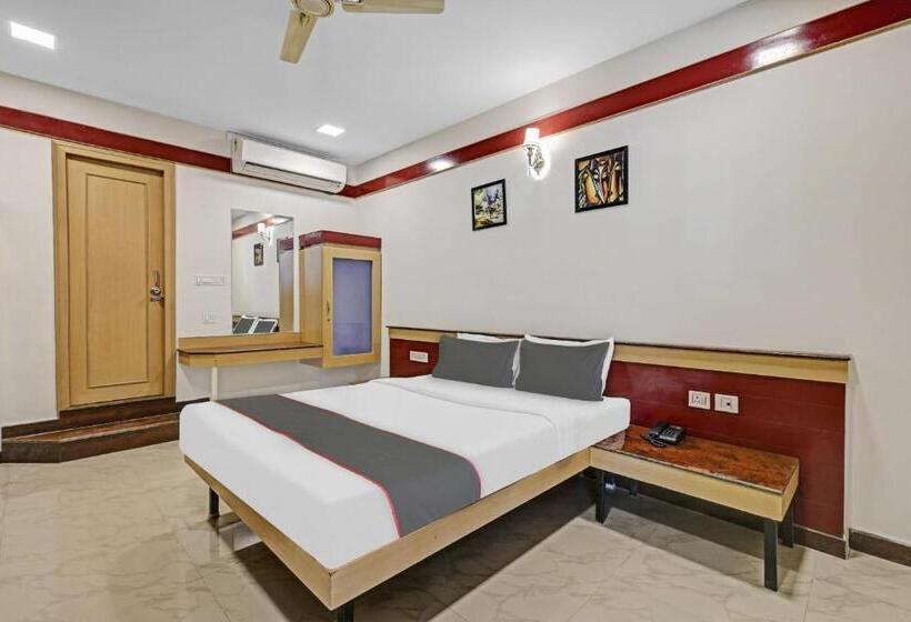 三人经典房间, Collection O Sri Sai Ram Suites
