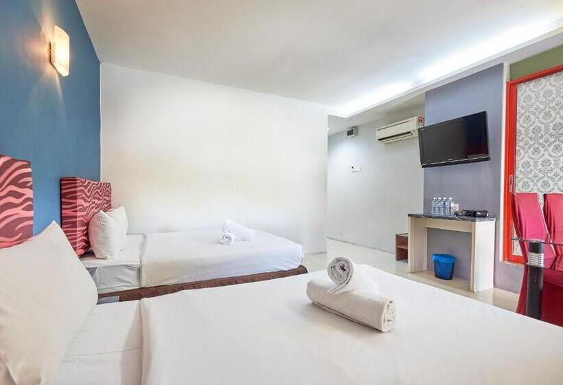 Семейный Номер Deluxe, Swing And Pillows At Pj Kd