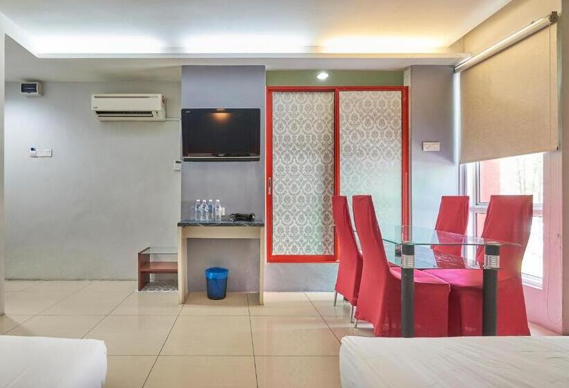 Семейный Номер Deluxe, Swing And Pillows At Pj Kd