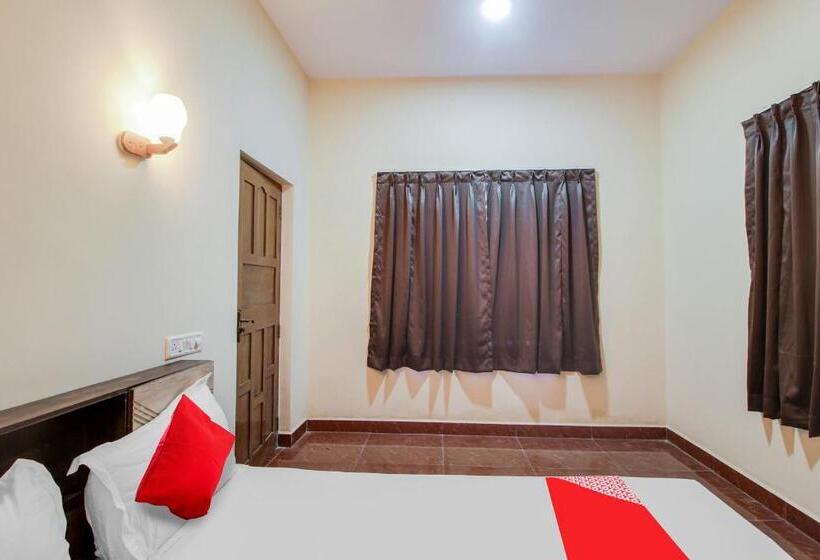 Трехместный Номер Классика, Flagship Hotel River Wood