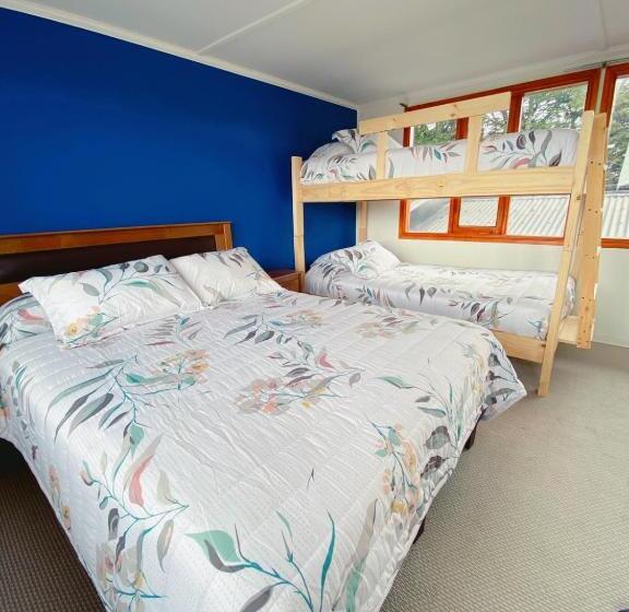 家庭间, Indomito Sur Hostel