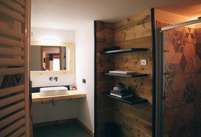 Номер Стандарт, Maison Farinet