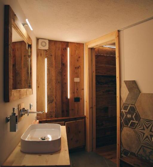 Четырехместный Номер Стандарт, Maison Farinet