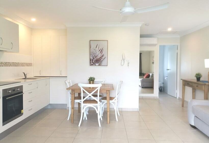 Апартаменты Deluxe 1 Спальня, Bay Of Palms