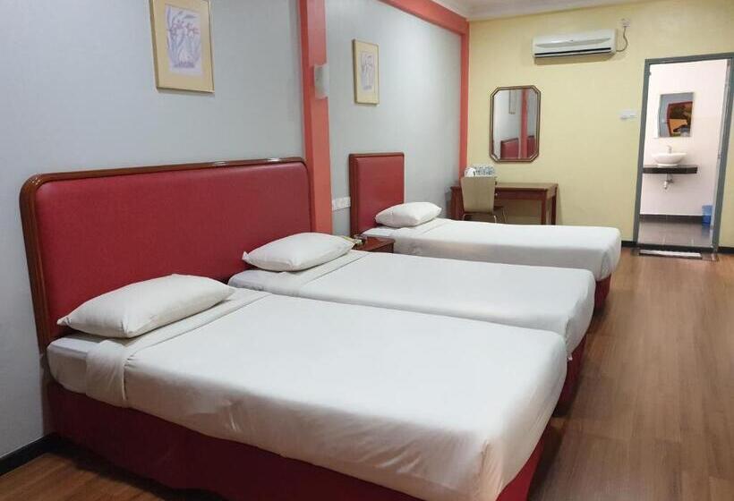 프리미엄 트리플 룸, Classic Hotel Kuantan