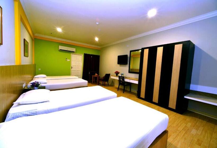 4 베드룸 스위트, Classic Hotel Kuantan