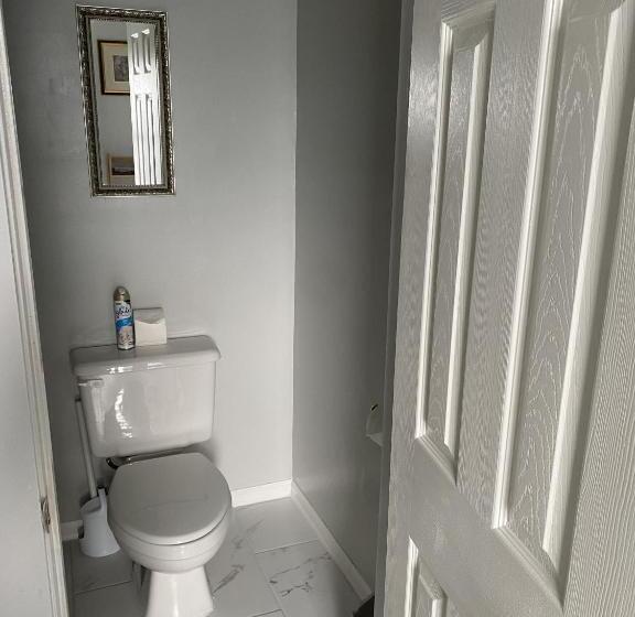 스위트, Page House Bed And Breakfast