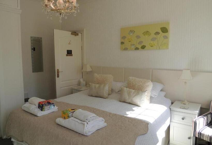 Номер Стандарт, Forest Guest House