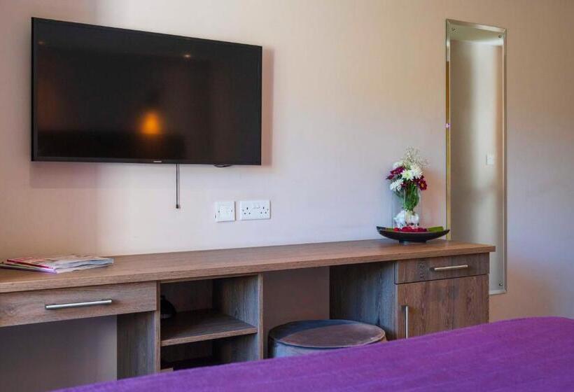 Номер Superior, The Limes Country Lodge Hotel & Admiral Restaurant