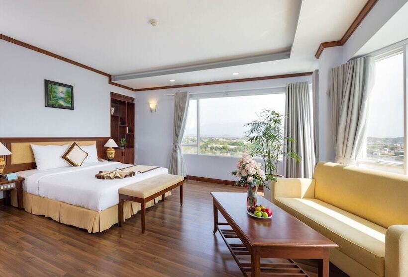 اتاق کلاس بیزنس, Saigon   Ninh Chu Hotel & Resort