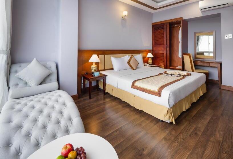 سوییت جونیور, Saigon   Ninh Chu Hotel & Resort