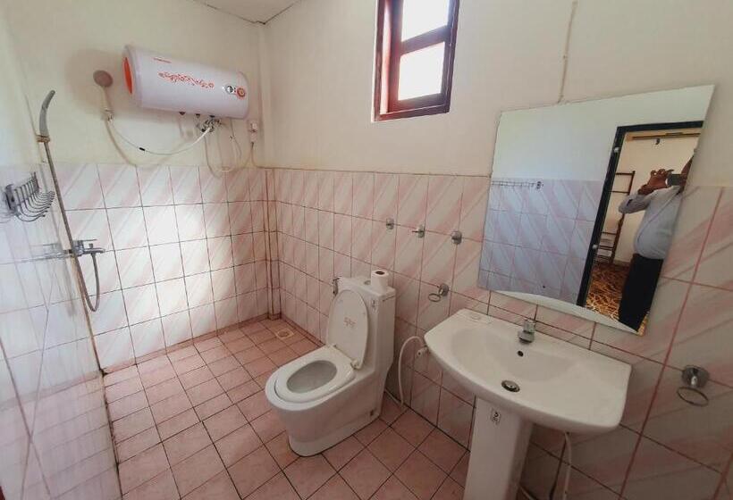 Трехместный Номер Стандарт Вид на Сад, Kolonne Riverside Garden