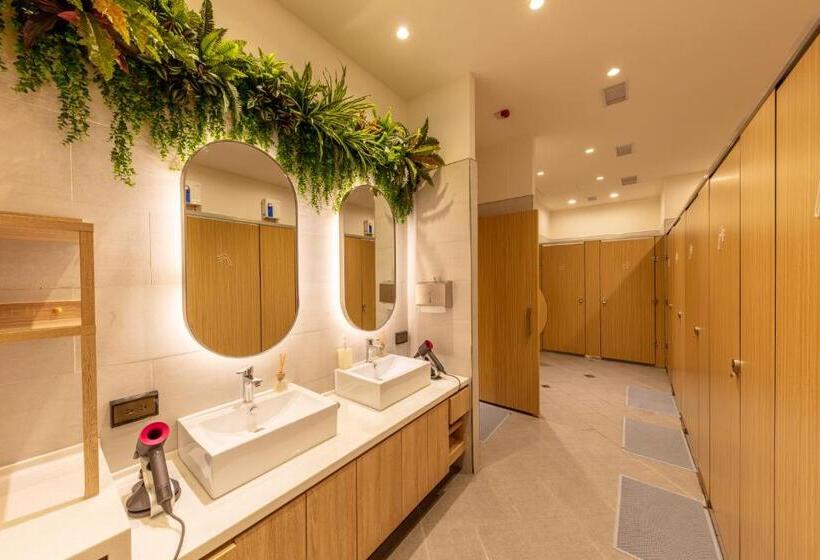 تختخواب در اتاق مشترک, Cho Stay Capsule Hotel Taoyuan Airport T2