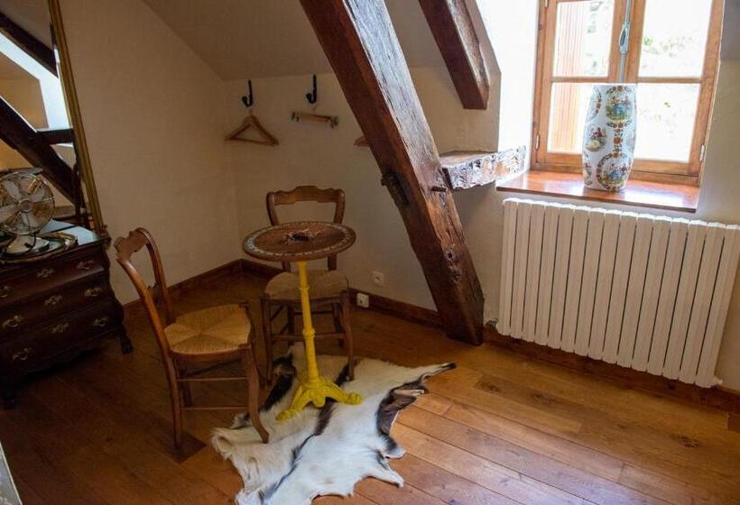 Номер Стандарт Вид на Сад, La Maison Du Cerf