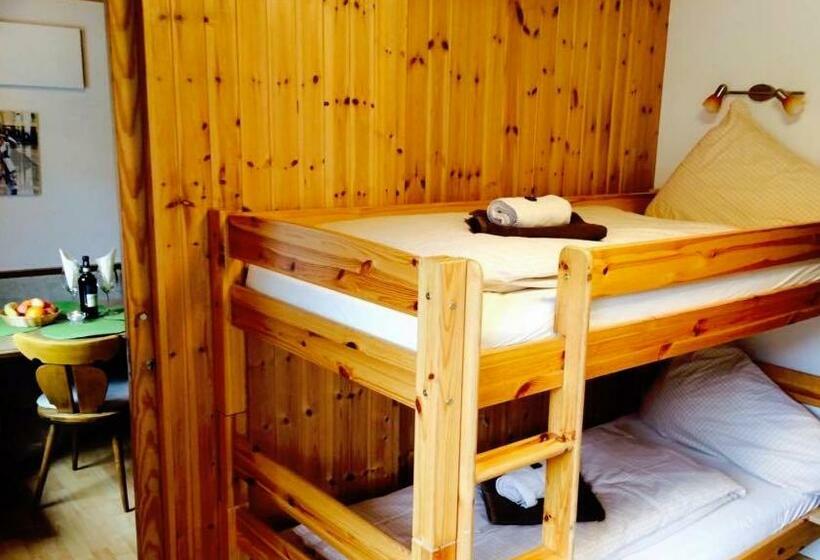 آپارتمان 2 خوابه, Haus Tirol