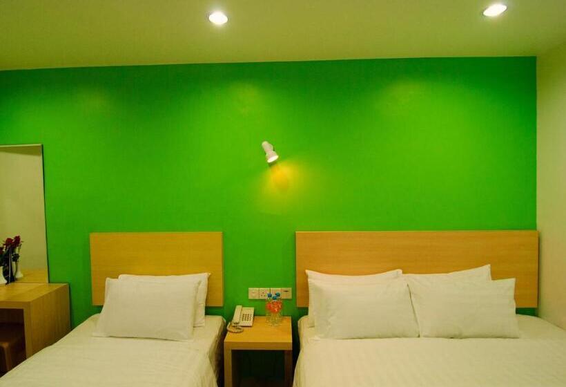 Трехместный Номер Superior, T Hotel Kuala Perlis