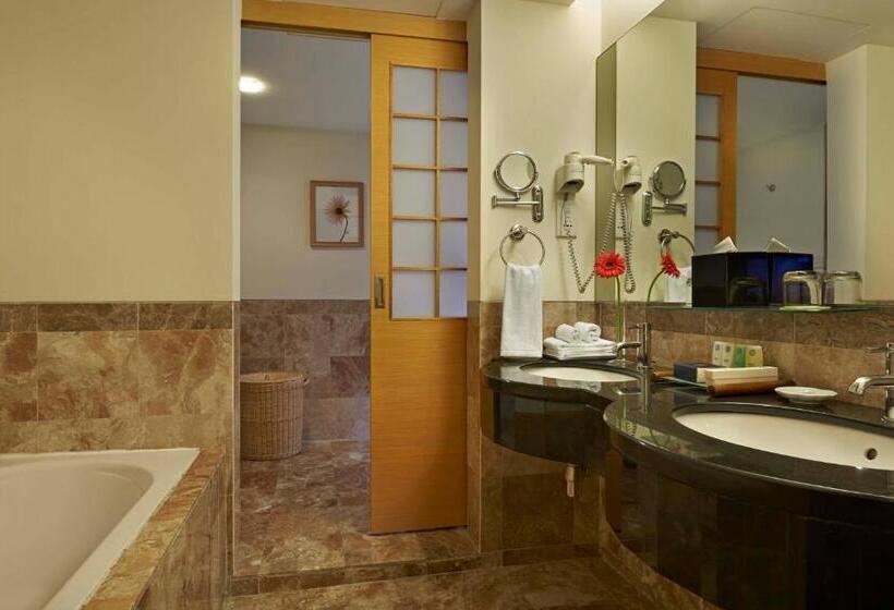 Family Suite, Royale Chulan The Curve