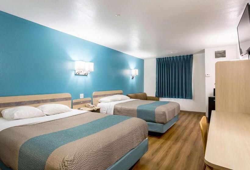Номер Стандарт, Motel 6 Roswell, Nm