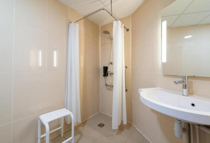 Номер Стандарт Адаптированный для Инвалидов, B&b Hotel Cholet Sud