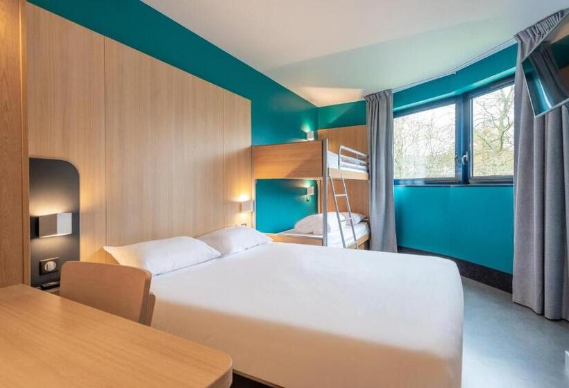 Четырехместный Номер Стандарт, B&b Hotel Cholet Sud