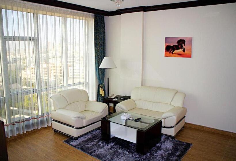سوییت جونیور, Royal Phoenicia