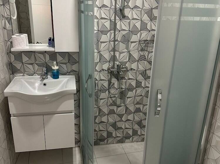 חדר סטנדרט, Aura Boutique