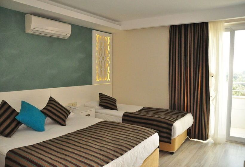 Triple Room Sea View, Aura Boutique