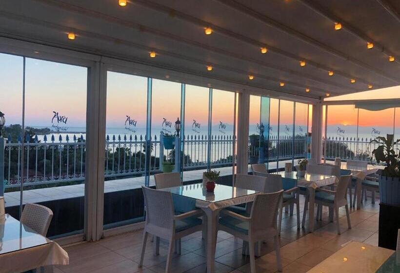 Standard Triple Room Sea View, Aura Boutique