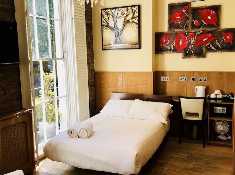 Family Suite, The Melville Hotel By Rokxy  Kings Cross