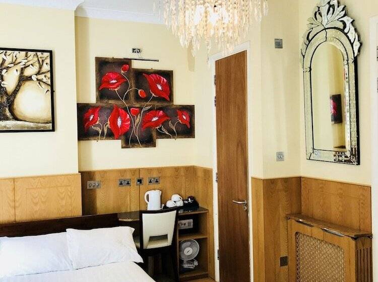 Family Suite, The Melville Hotel By Rokxy  Kings Cross