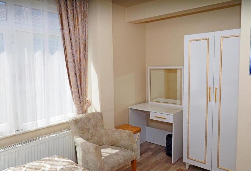 اتاق استاندارد سه نفره, Nagehan Hotel Old City