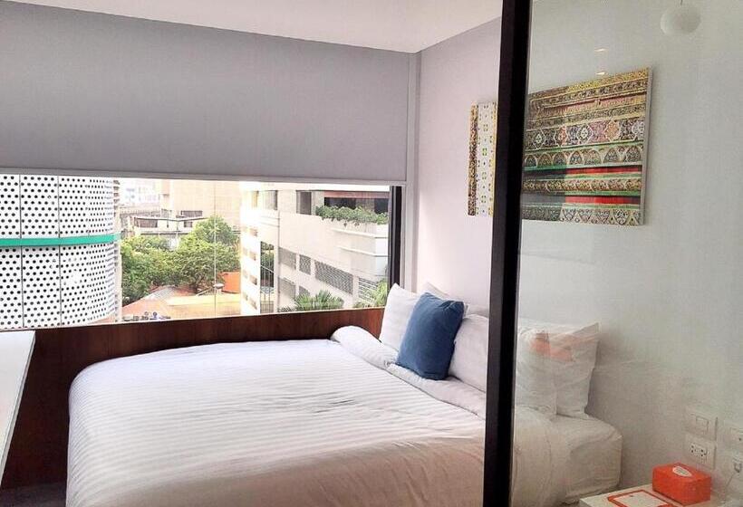 اتاق سوپریور یک تخته, S Box Sukhumvit