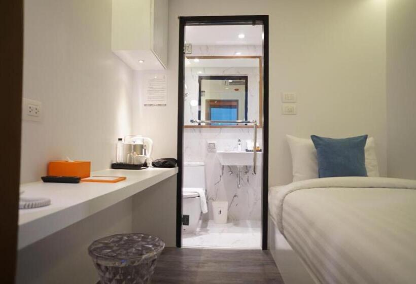 Capsule, S Box Sukhumvit