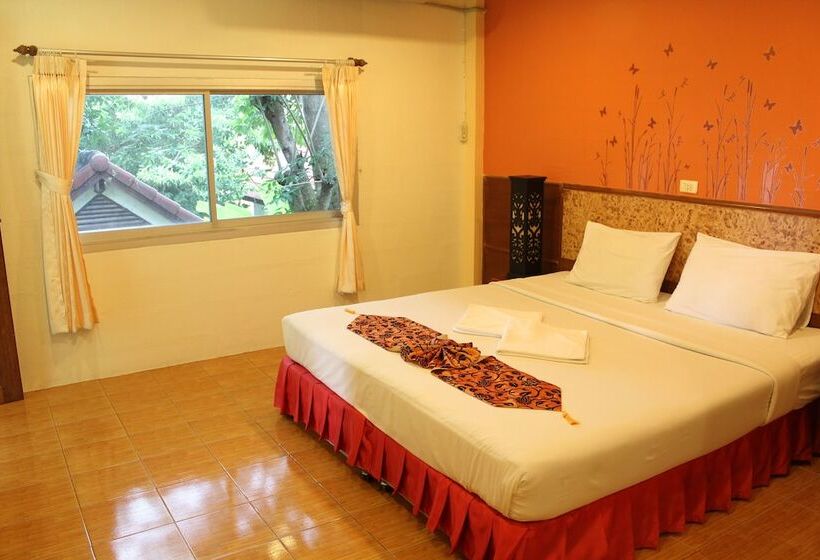 بانگلوی لوکس, Baan Suan Sook Resort